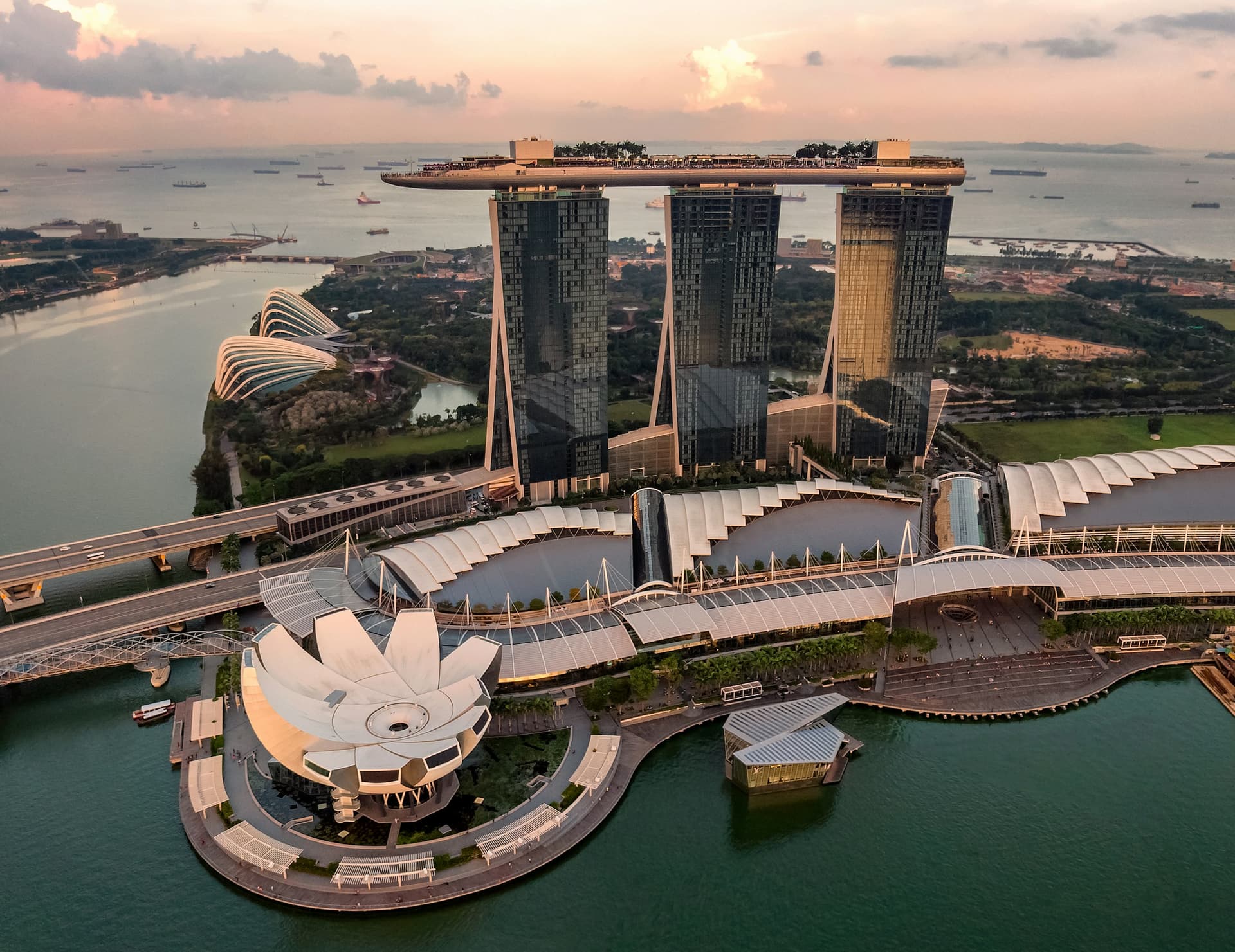 Singapura – Malaysia 4 Hari 3 Malam