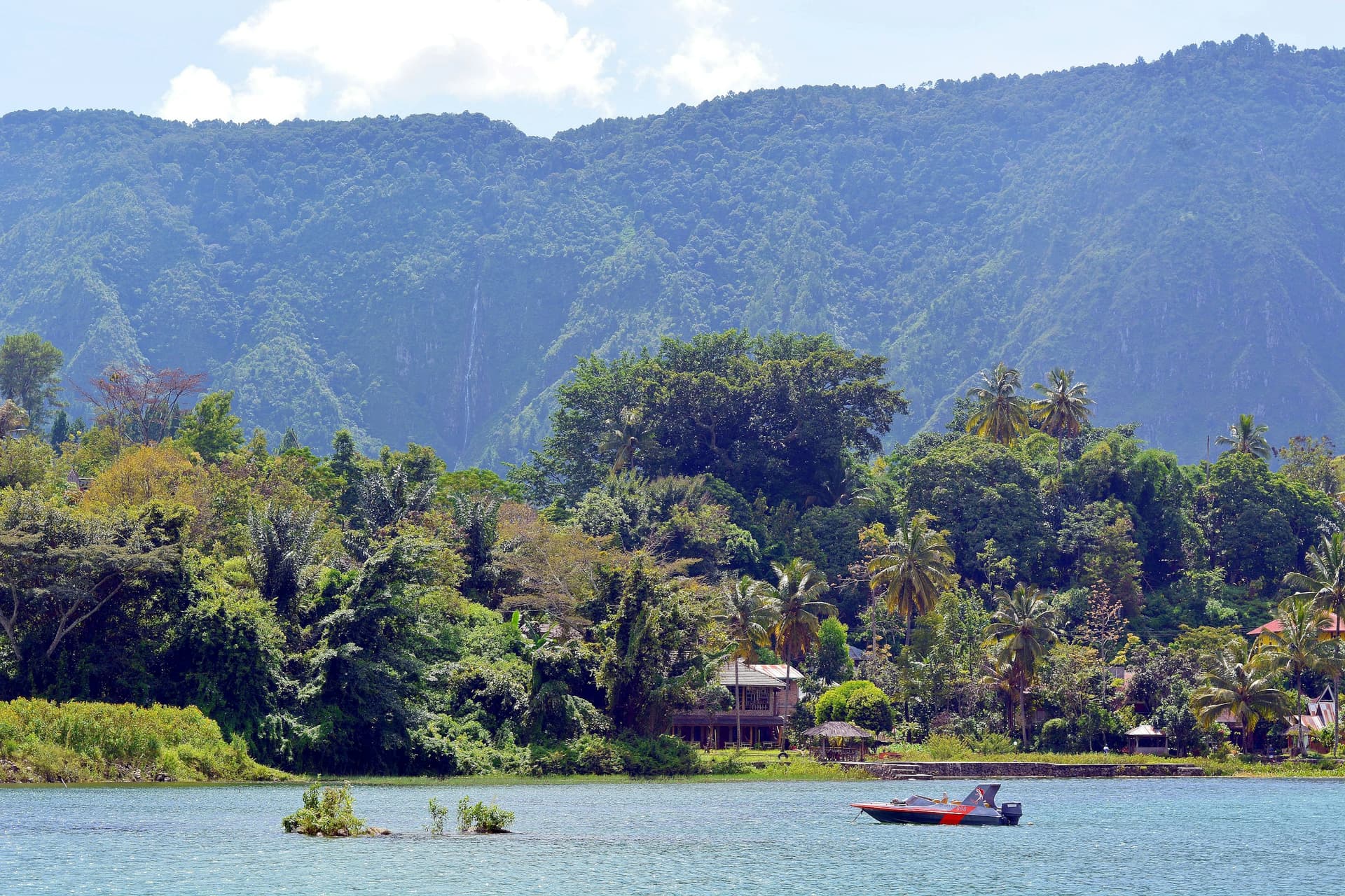 Danau Toba & Samosir 4 Hari 3 Malam — 1