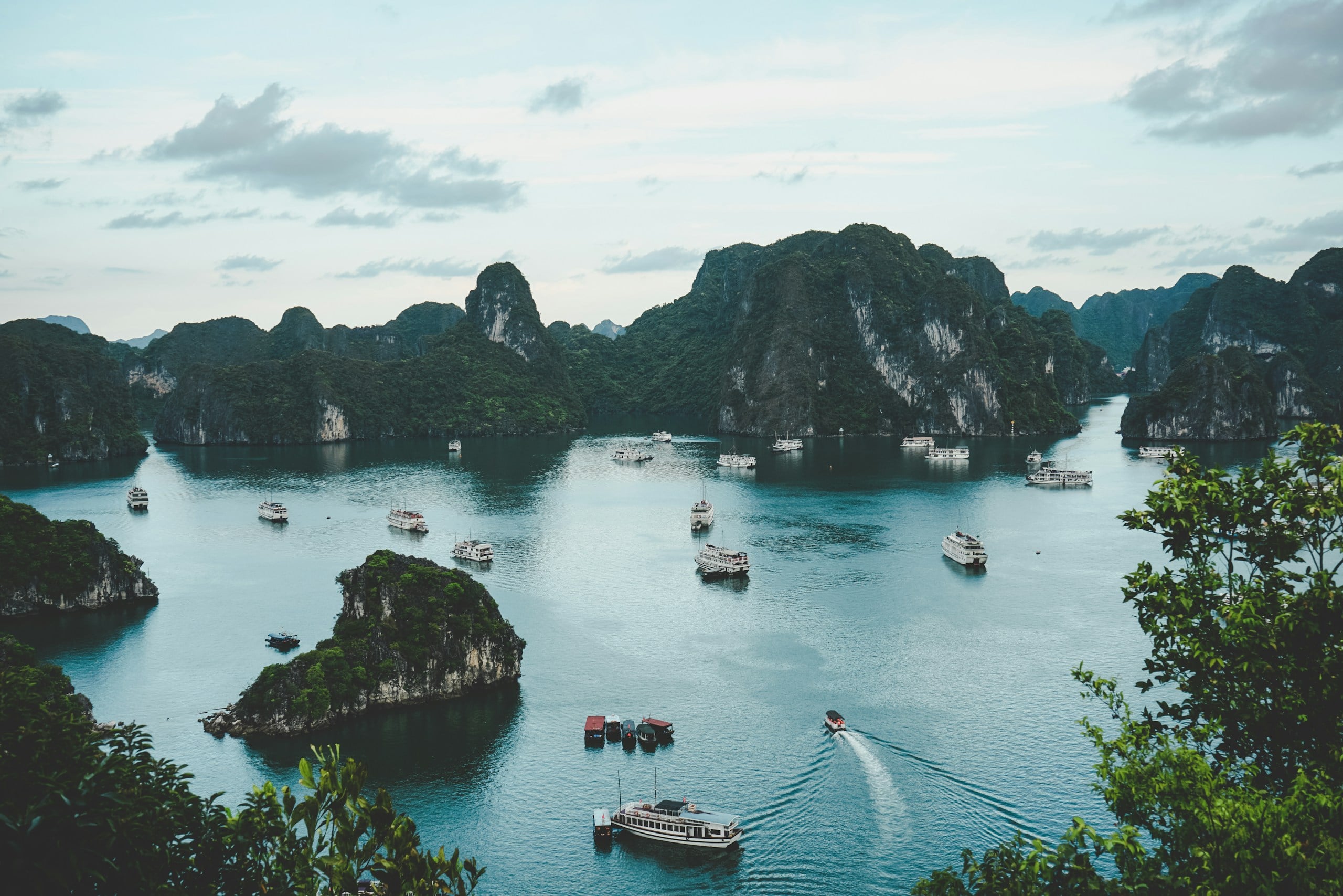 Vietnam: Hanoi – Ha Long 5 Days 4 Nights, 1